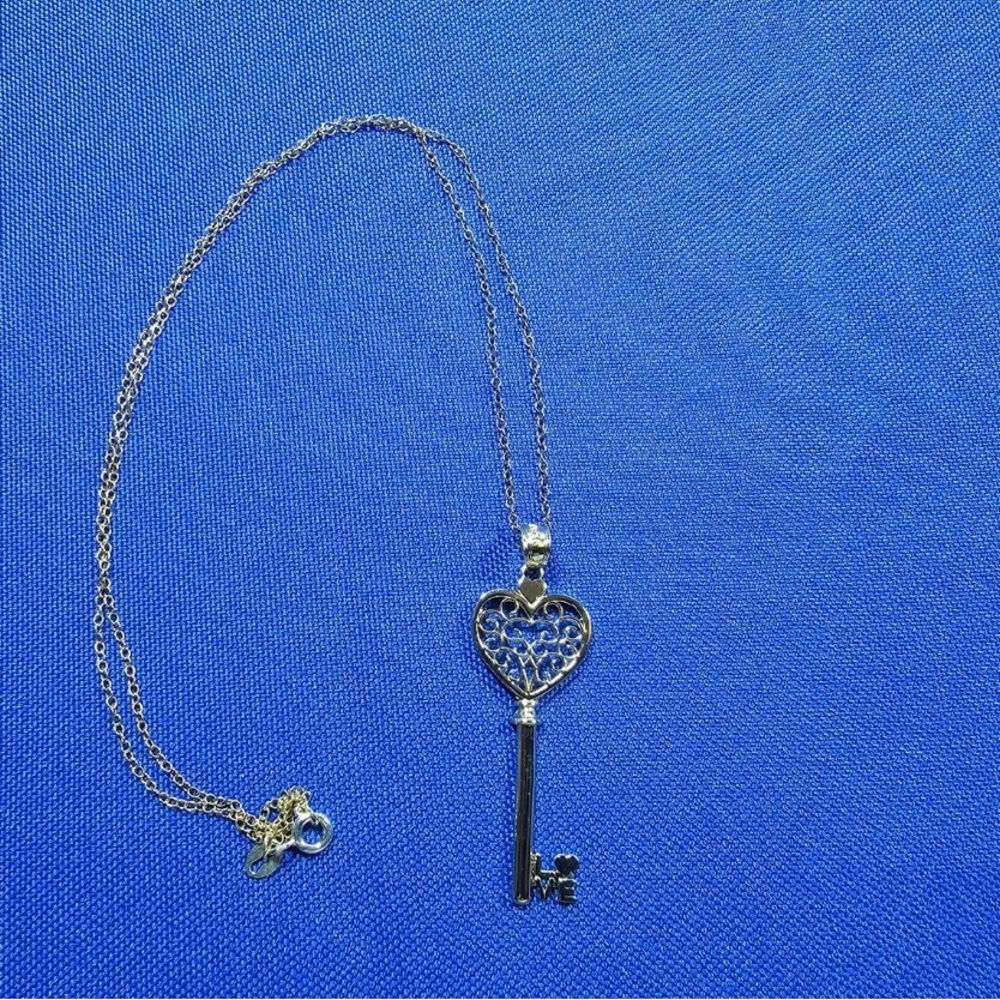 EUC~Beautiful Vintage 925 Sterling Silver & 18KT GP .1 OZ Key Necklace